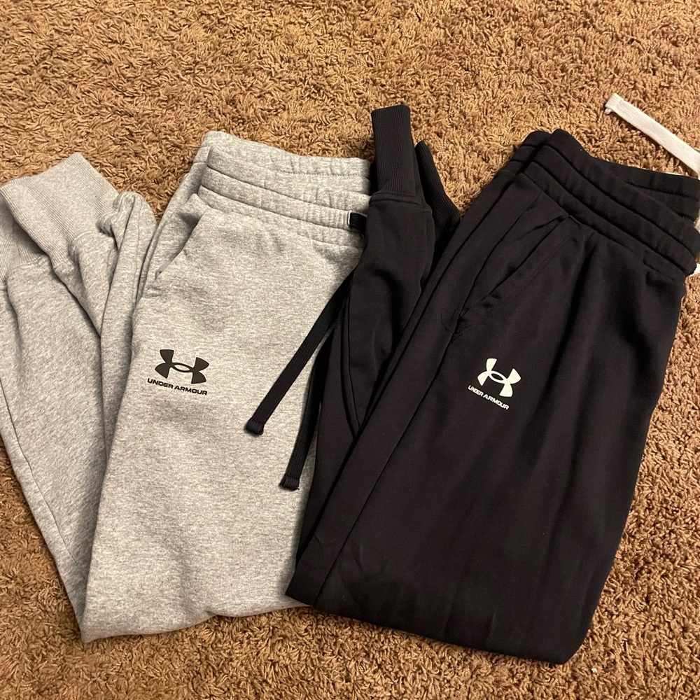 WOMENS UA SWEATS